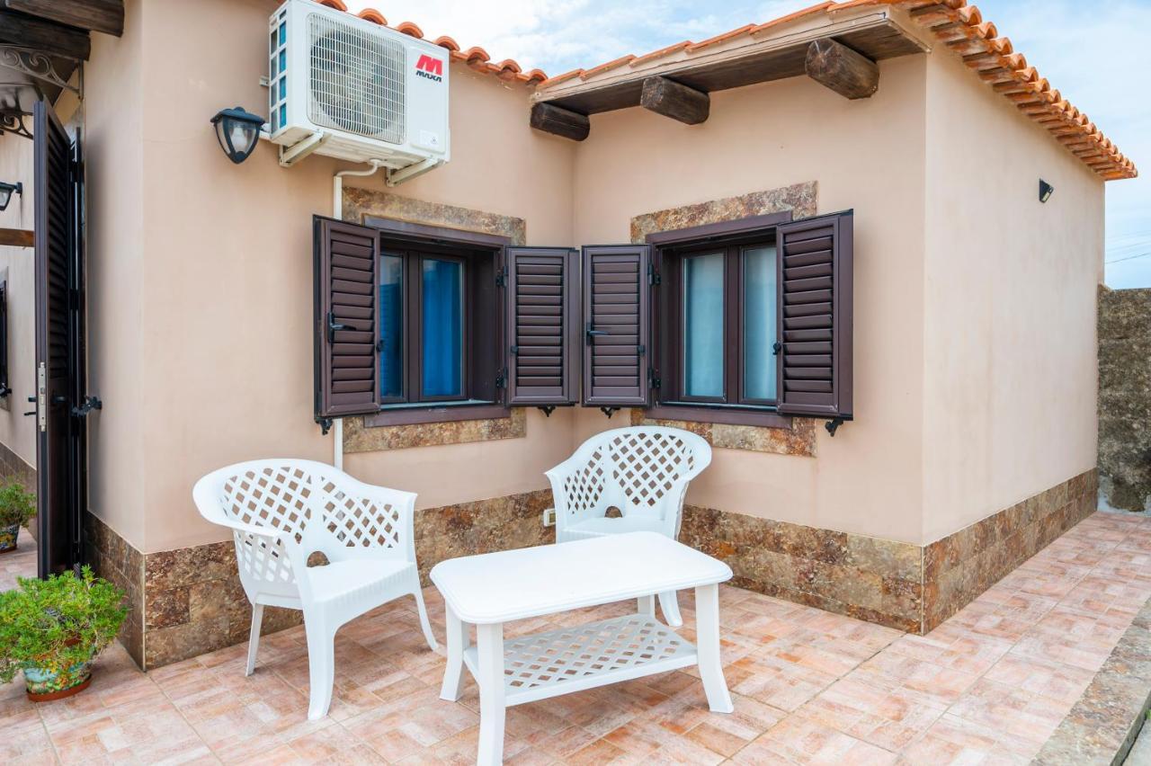 Casa Carmen Villa อาโวลา ภายนอก รูปภาพ